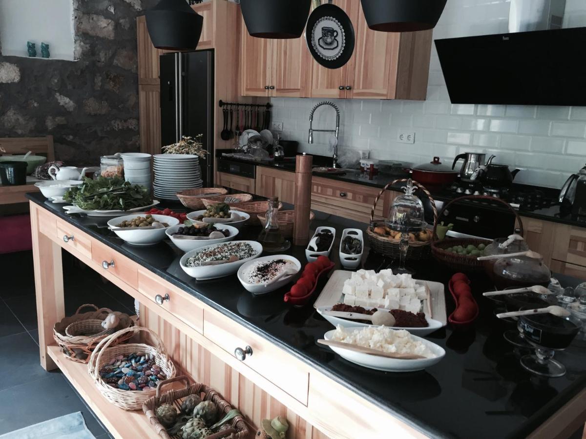 Misafir Evi Hotel Kayakoy ภายนอก รูปภาพ